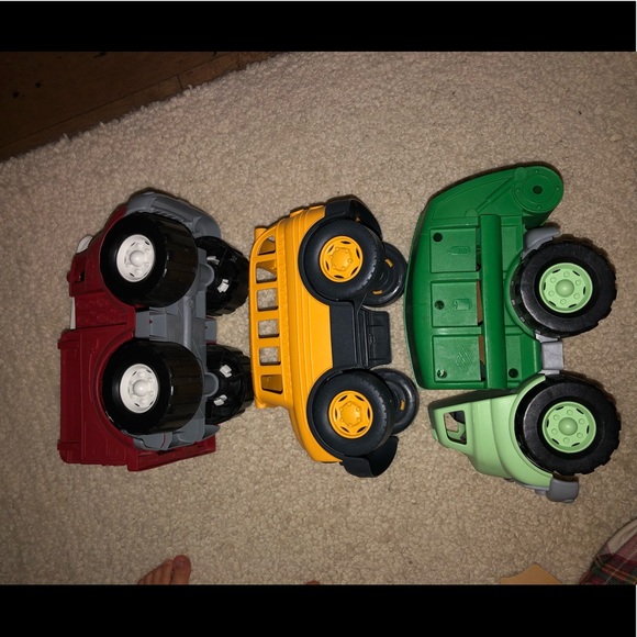 SOLD Green toys set - Picture 2 of 2